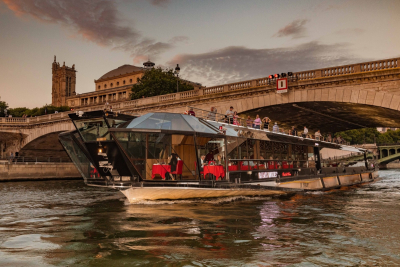 Bateaux-Mouches ®