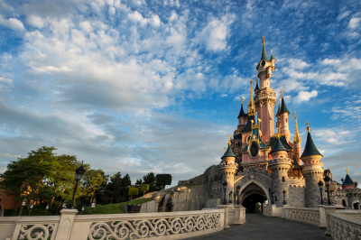 Le monde de la Reine des Neiges ouvre ses portes à Disneyland Paris