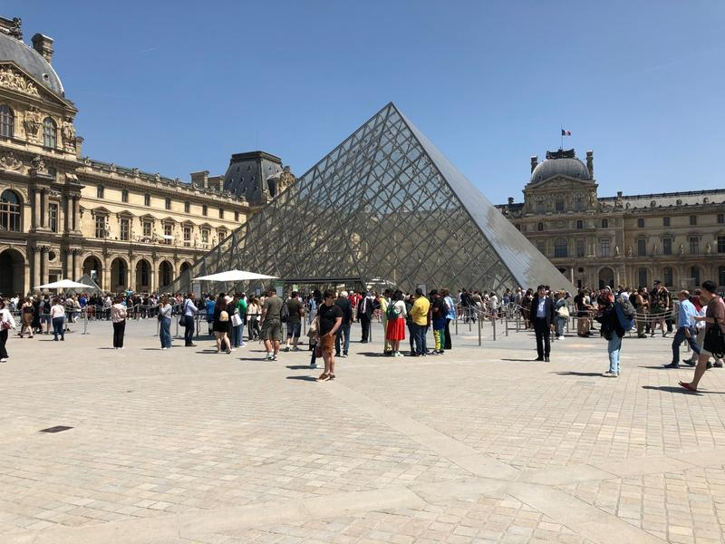 Louvre Museum