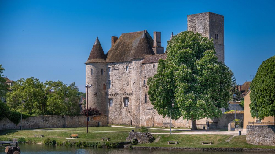 Chateau and Museum Nemours