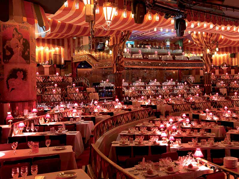 Catering at Moulin Rouge